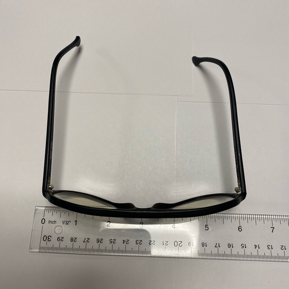 Ray-Ban Black Aviator Sunglasses with Light Tinted Lenses - Picture 9 of 9